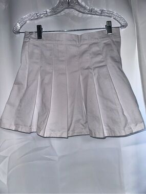 Pleated Mini Skirt - white